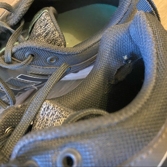 ASICS womens shoes - Picture 5 of 6